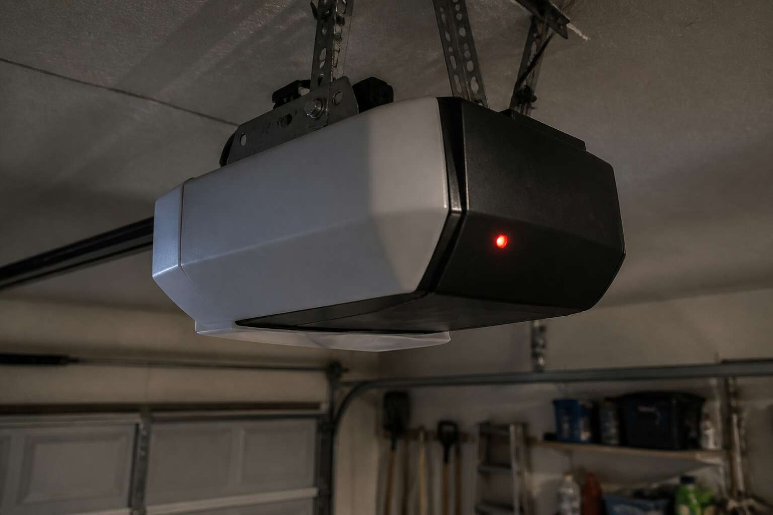 generated_image_6aaa7b0abbe53.jpg garage door motor blinking red